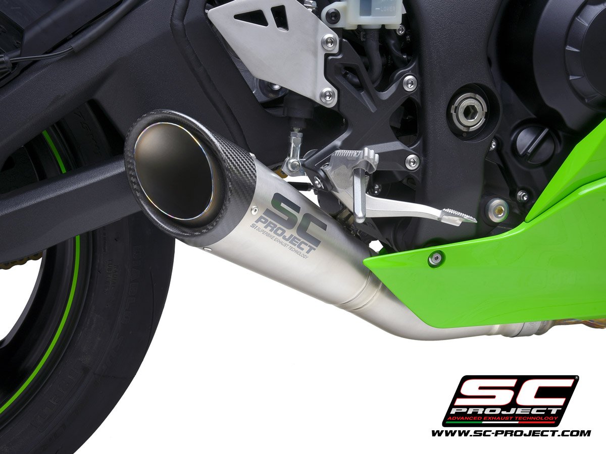 Kawasaki_Ninja-ZX-10RR_my2021_S1-Basso-Decat_3-4Posteriore 5